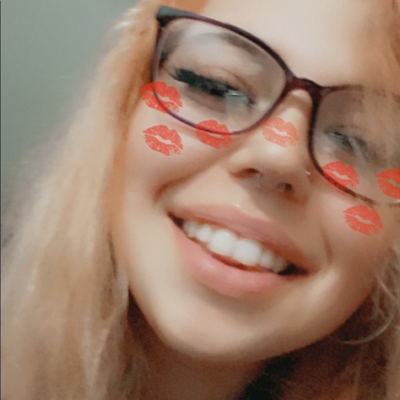 Meet your Posher, Kiyah - Picture 2 of 2